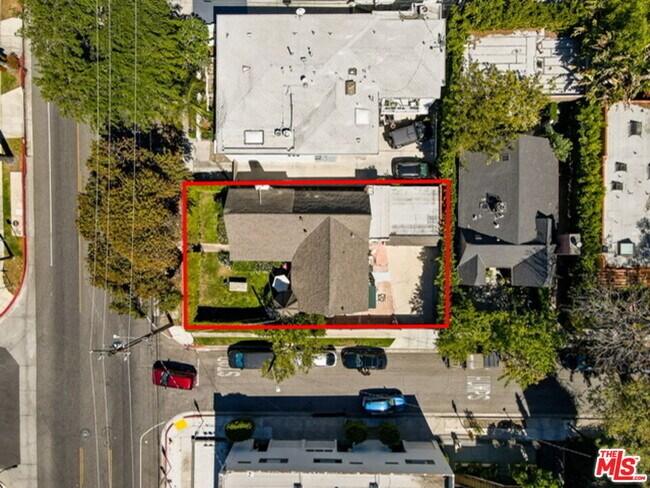 804 N Doheny Dr in West Hollywood, CA - Building Photo - Building Photo