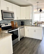 33 Azalea Dr in Ormond Beach, FL - Building Photo - Building Photo