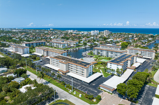 Tropic Bay in Delray Beach, FL - Building Photo - Building Photo