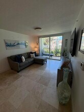 1205 Villa Cir in Boynton Beach, FL - Building Photo - Building Photo