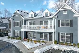 Hamlet on South Main in Cheshire, CT - Building Photo - Building Photo