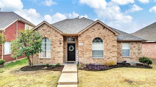 property at 1526 Broadmoor Dr