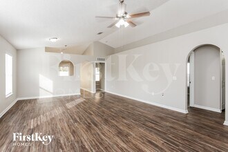 6671 Gentle Oaks Dr N in Jacksonville, FL - Building Photo - Building Photo