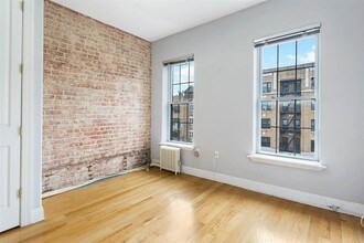 2677 John F. Kennedy Blvd-Unit -14 in Jersey City, NJ - Building Photo - Building Photo