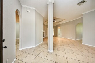 11004 San Jacinto Dr in La Porte, TX - Building Photo - Building Photo