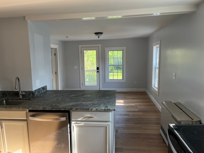 5 Liberty St, Unit 2