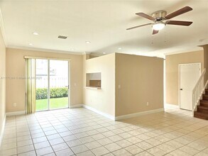 15121 NW 7th Ct in Pembroke Pines, FL - Building Photo - Building Photo