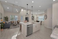 7239 Saona CT in Naples, FL - Foto de edificio - Building Photo