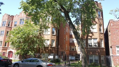 7150 S Cornell in Chicago, IL - Building Photo - Building Photo