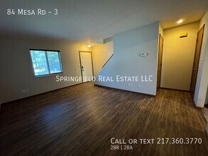 84 Mesa Rd in Springfield, IL - Building Photo - Building Photo