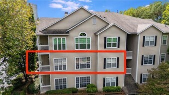 1250 Parkwood Cir SE in Atlanta, GA - Building Photo