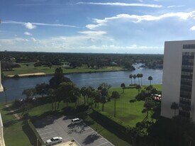 336 Golfview Rd, Unit 1110 in North Palm Beach, FL - Building Photo
