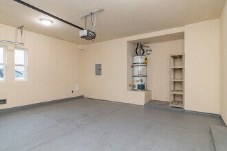 3689 S La Cienega Blvd in Los Angeles, CA - Building Photo - Building Photo