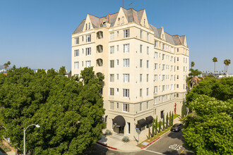 Gramercy Tower LLC in Los Angeles, CA - Building Photo - Building Photo