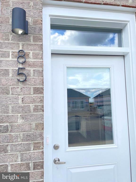 property at 63 LOCKWOOD Dr