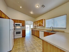 2416 S 82nd Ave in Phoenix, AZ - Building Photo - Building Photo