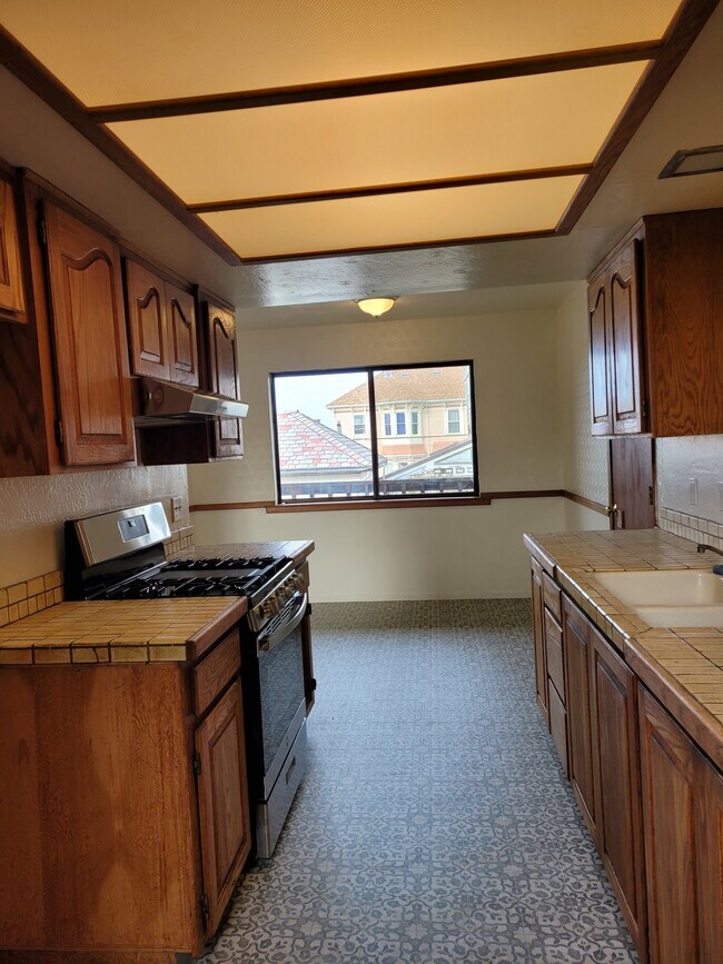 1112 L St in Eureka, CA - Building Photo - Building Photo