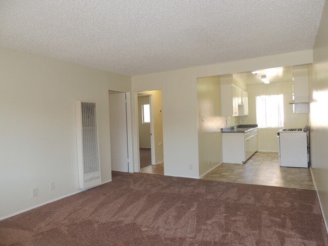 1612 Cedar Ave in Long Beach, CA - Building Photo - Building Photo