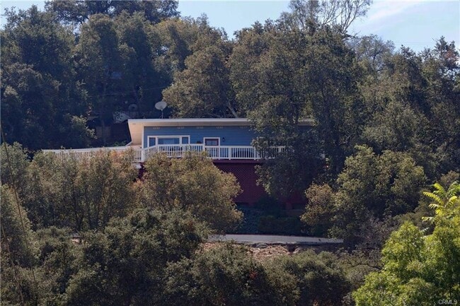 property at 7036 High Cliff Trail