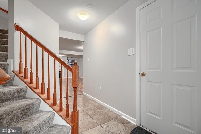 8820 Papillon Dr in Ellicott City, MD - Building Photo - Building Photo