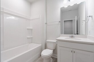 192 Dendron Dr in Richmond Hill, GA - Building Photo - Building Photo