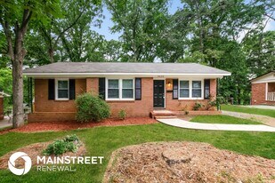 3630 Sargeant Dr in Charlotte, NC - Building Photo