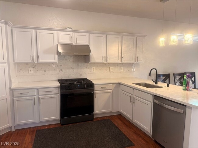 9310 Winebrook Ave in Las Vegas, NV - Building Photo - Building Photo
