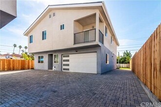 1255 W 8th St in Los Angeles, CA - Building Photo - Building Photo