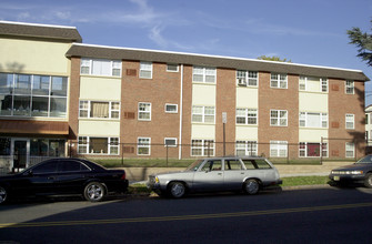 241 Berkeley Ave in Newark, NJ - Building Photo - Building Photo