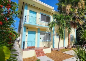 1135 Euclid Ave in Miami Beach, FL - Building Photo