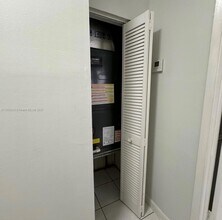 11611 NW 57th Ct in Hialeah, FL - Building Photo - Building Photo