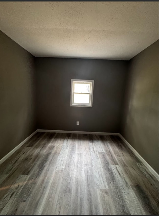 324 N Jefferson St in Nevada, MO - Building Photo - Building Photo