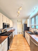 22943 Bussey Dr in Plainfield, IL - Foto de edificio - Building Photo