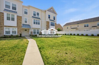 1005 Opal St, Unit 105 in Suffolk, VA - Building Photo - Building Photo