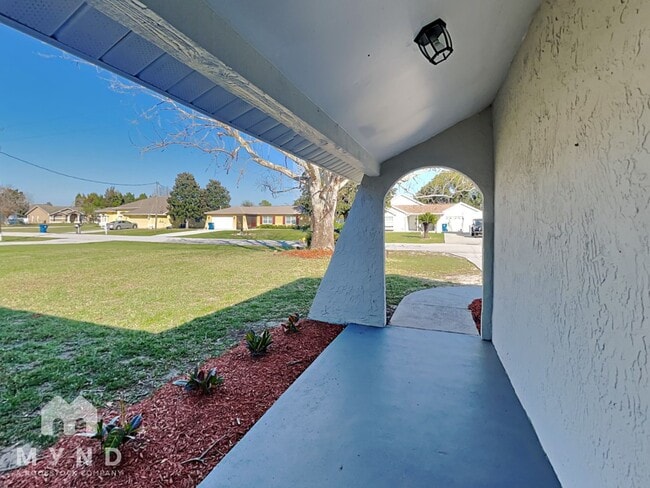 13366 Banyan Rd in Spring Hill, FL - Building Photo - Building Photo