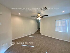 10642 Gibbous Moon Dr in Las Vegas, NV - Building Photo - Building Photo