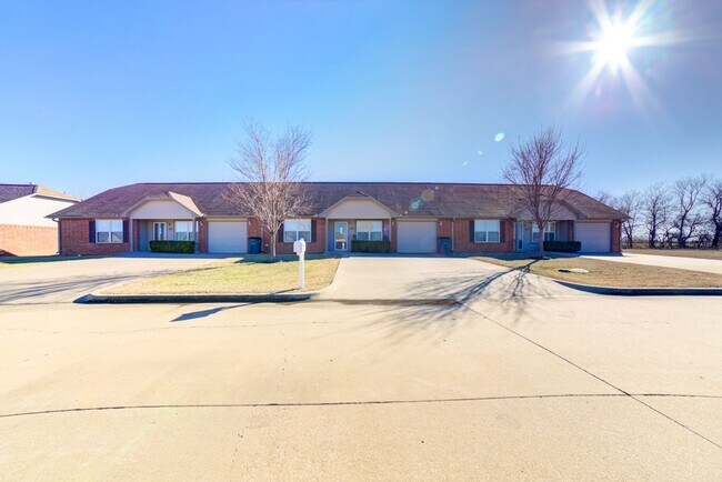 2217 W Wellington St in Wagoner, OK - Building Photo - Building Photo
