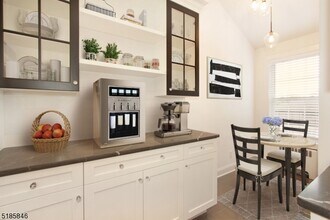 380 Claremont Ave in Montclair, NJ - Building Photo - Building Photo