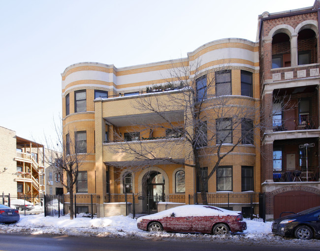 845 W Montrose Ave in Chicago, IL - Building Photo - Building Photo