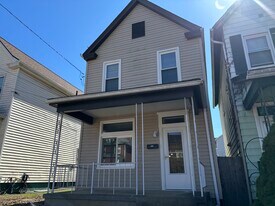 432 North Ave in Verona, PA - Building Photo