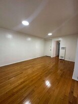 1737 N Sycamore Ave, Unit 211 in Los Angeles, CA - Building Photo