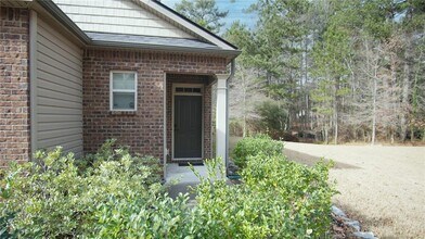 813 Blue Hill Ln in Atlanta, GA - Building Photo - Building Photo