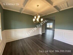 76 Kingsly Dr in Clayton, NC - Foto de edificio - Building Photo