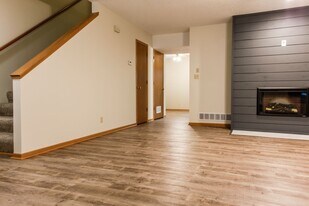 1610 Old Glory Rd in Lincoln, NE - Building Photo