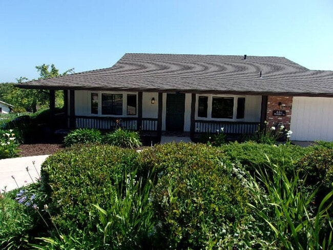 property at 620 University Dr