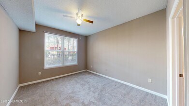10435 Mid Town Pkwy in Jacksonville, FL - Building Photo - Building Photo