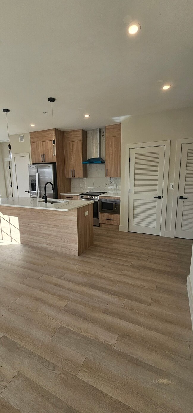 property at 160 Washington St