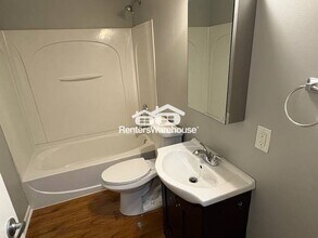 8191 E River Rd in Fridley, MN - Building Photo - Building Photo