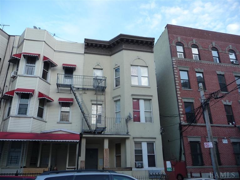 1122 Fox St in Bronx, NY - Building Photo