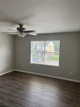 2040 Rondo St, Unit E in Charleston, SC - Foto de edificio - Building Photo